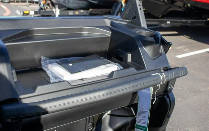 2026 CAN-AM DEFENDER HD7