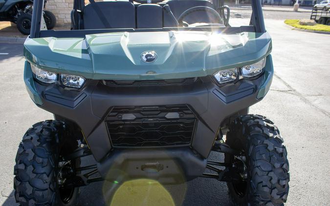 2026 CAN-AM DEFENDER HD7