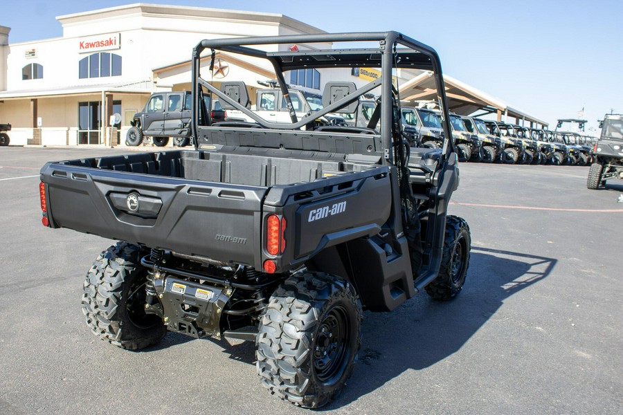 2026 CAN-AM DEFENDER HD7