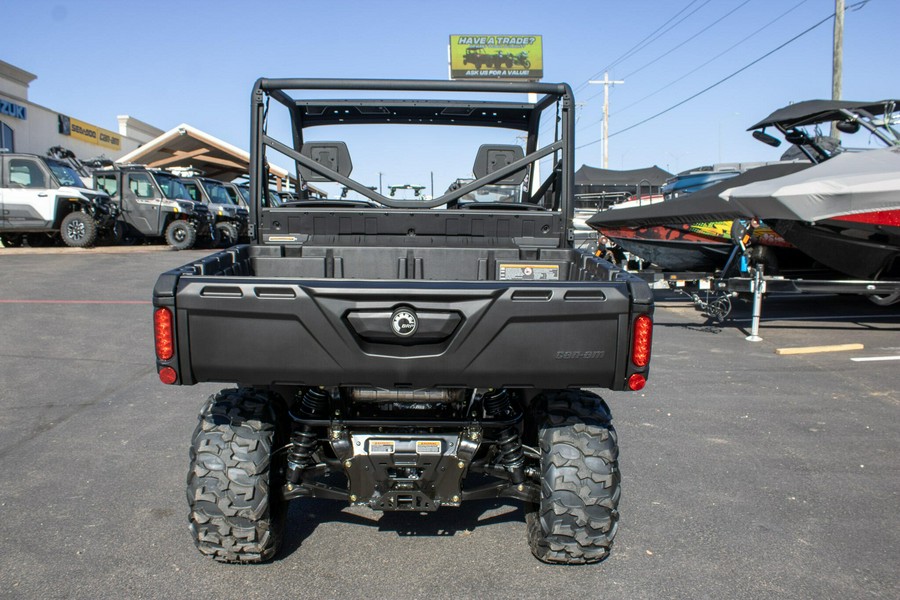 2026 CAN-AM DEFENDER HD7