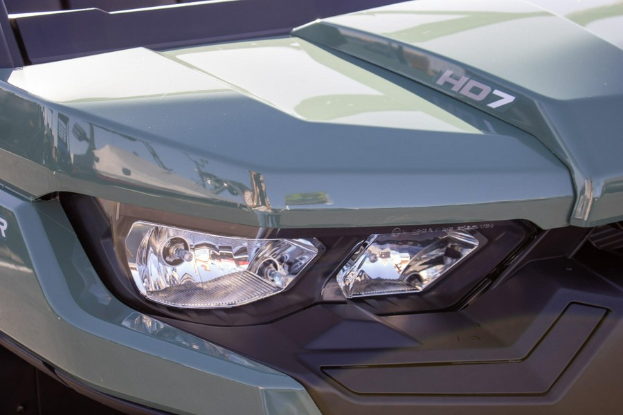 2026 CAN-AM DEFENDER HD7