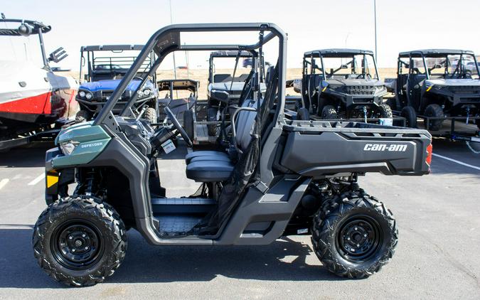 2026 CAN-AM DEFENDER HD7