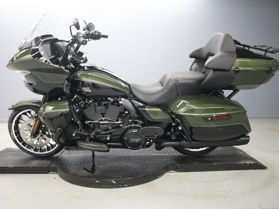 2026 Harley-Davidson Road Glide Limited FLTRXL