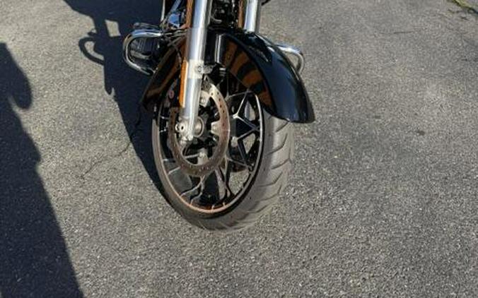 2022 Harley-Davidson Road Glide Special Vivid Black
