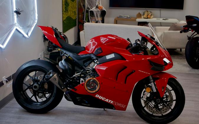 2021 DUCATI Panigale V4 Base