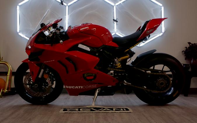 2021 DUCATI Panigale V4 Base