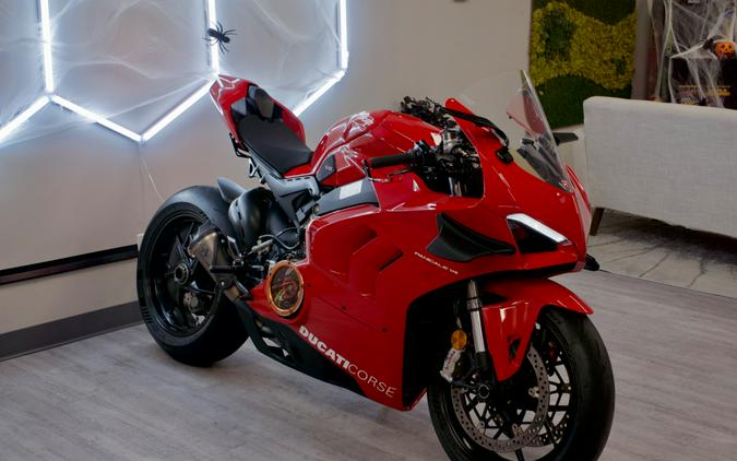 2021 DUCATI Panigale V4 Base