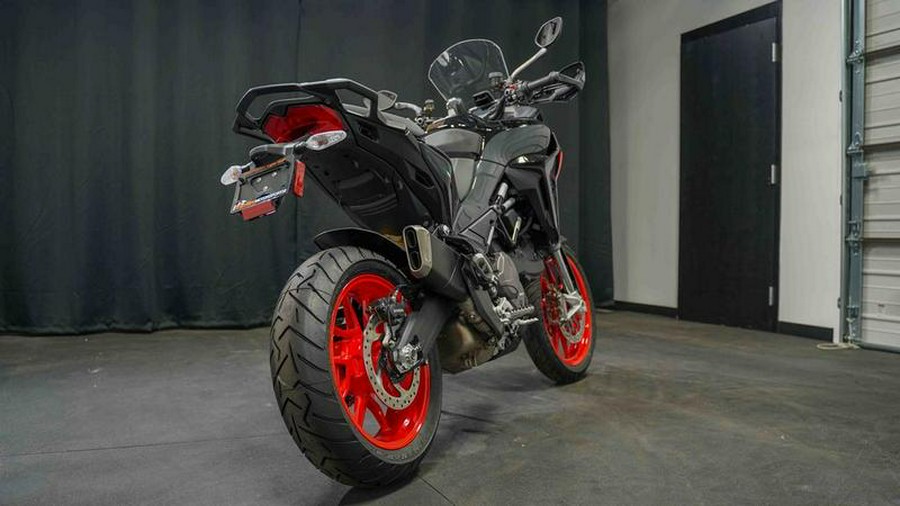 2024 Ducati Multistrada V2 Thrilling Black