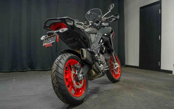 2024 Ducati Multistrada V2 Thrilling Black