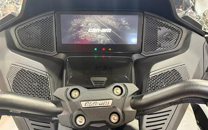 2025 Can-Am Spyder RT