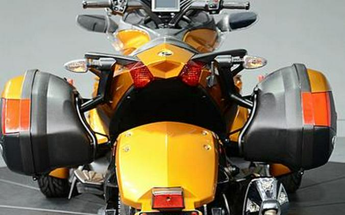 2014 Can-Am® Spyder® ST Limited SE5