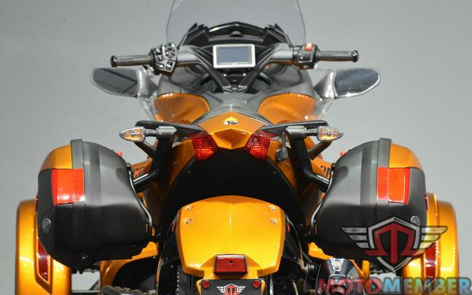 2014 Can-Am® Spyder® ST Limited SE5