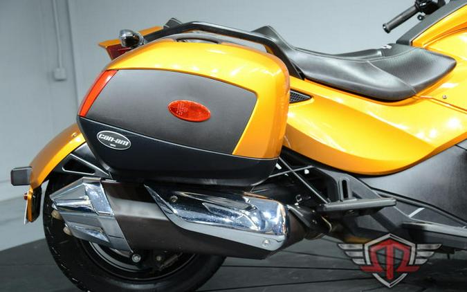 2014 Can-Am® Spyder® ST Limited SE5