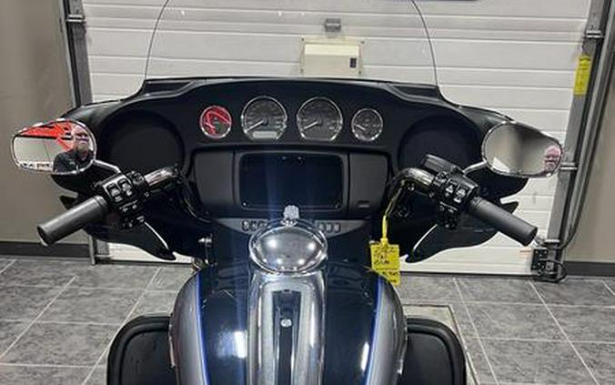 2022 Harley-Davidson® FLHTCUTG - Tri Glide® Ultra
