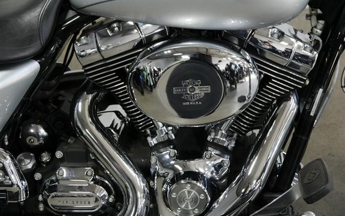 2010 HARLEY-DAVIDSON Road King Classic