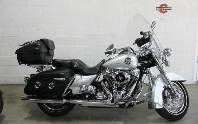 2010 HARLEY-DAVIDSON Road King Classic