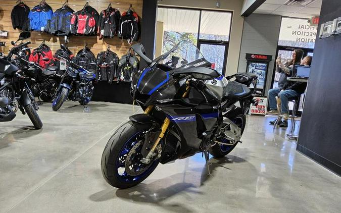 2022 Yamaha YZF-R1M