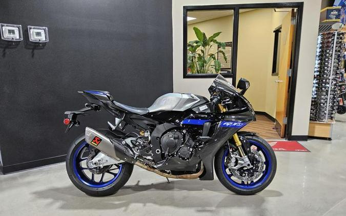 2022 Yamaha YZF-R1M