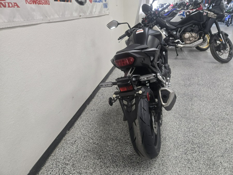 2026 Honda CB750 HORNET E-CLUTCH - H1117A