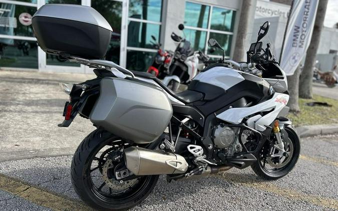 2016 BMW S 1000 XR Light White / Granite Grey Metallic / Racing Red