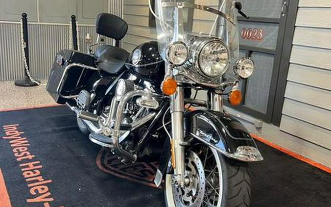 2009 Harley-Davidson® FLHRC - Road King® Classic