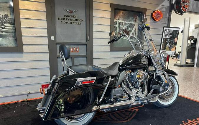 2009 Harley-Davidson® FLHRC - Road King® Classic