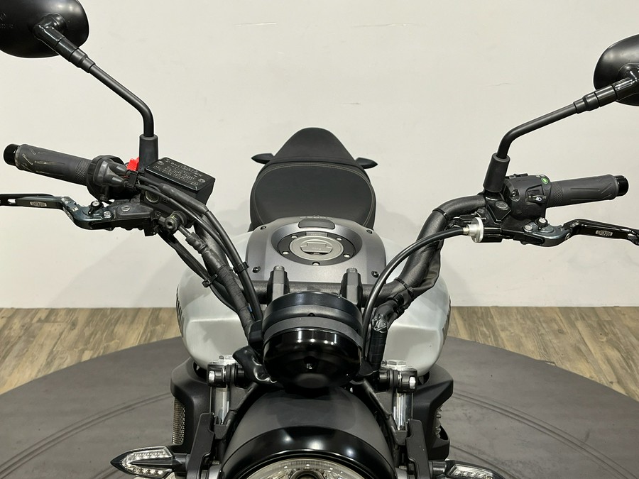 2018 Yamaha Motor Corp., USA XSR700