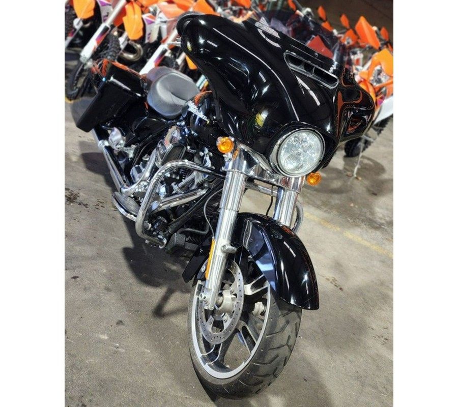 2015 Harley-Davidson® FLHX - Street Glide®