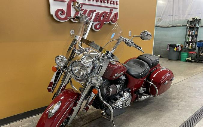 2016 Indian Motorcycle® Springfield™ Indian Motorcycle® Red