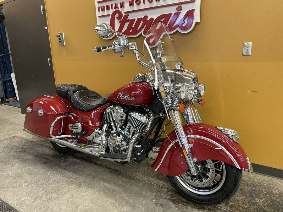 2016 Indian Motorcycle® Springfield™ Indian Motorcycle® Red