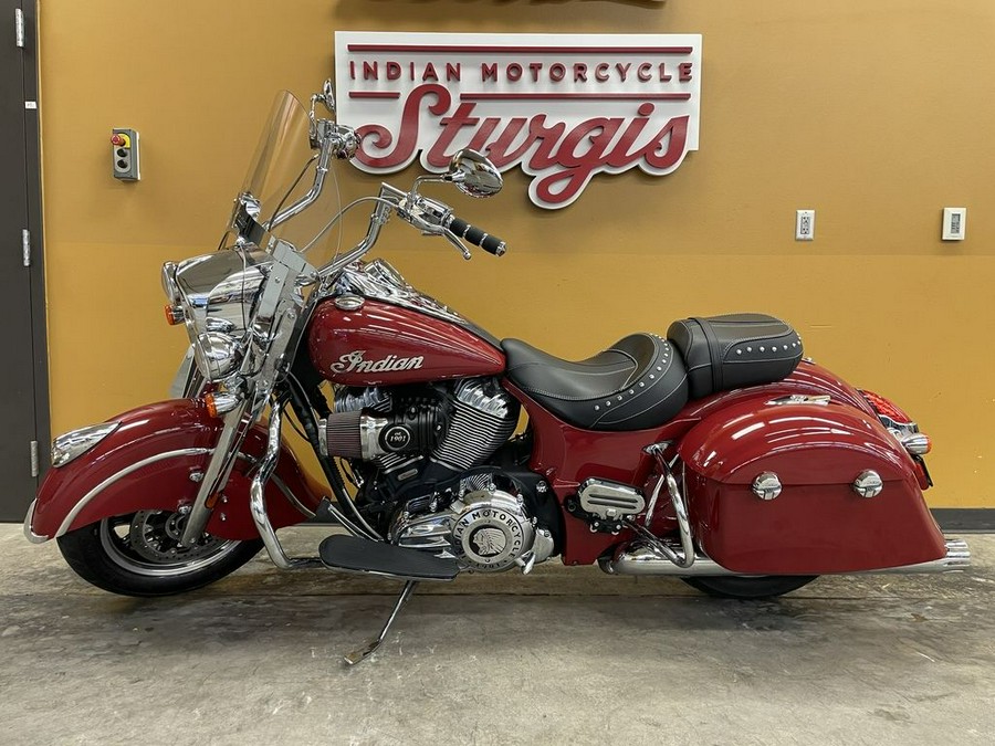 2016 Indian Motorcycle® Springfield™ Indian Motorcycle® Red