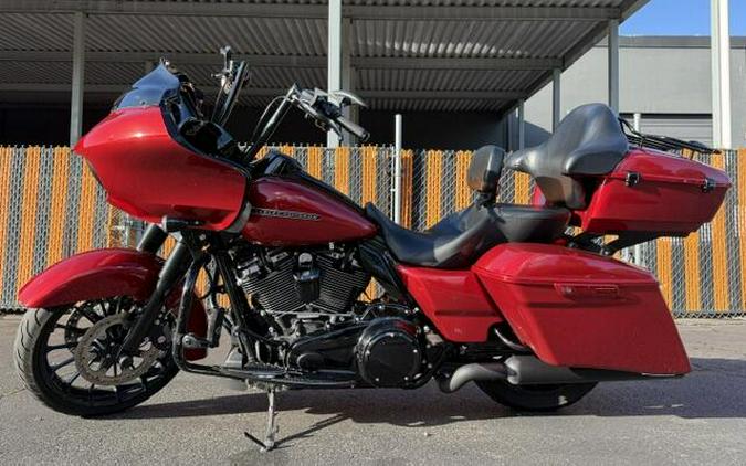 2018 Harley-Davidson Road Glide Special Wicked Red