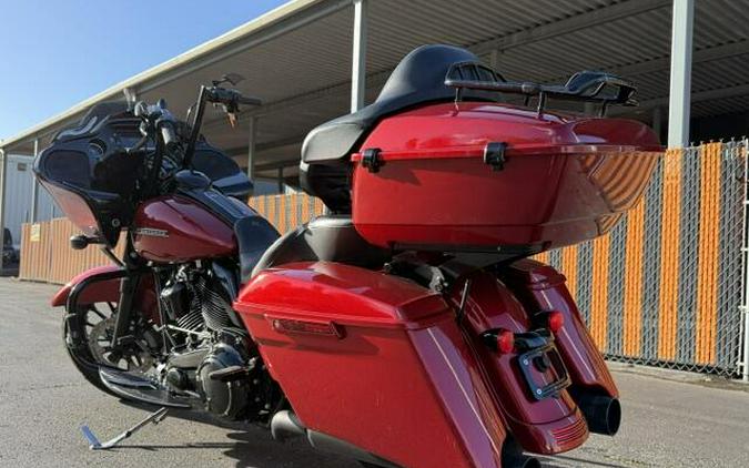 2018 Harley-Davidson Road Glide Special Wicked Red