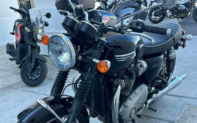 2022 Triumph Bonneville T120 Jet Black