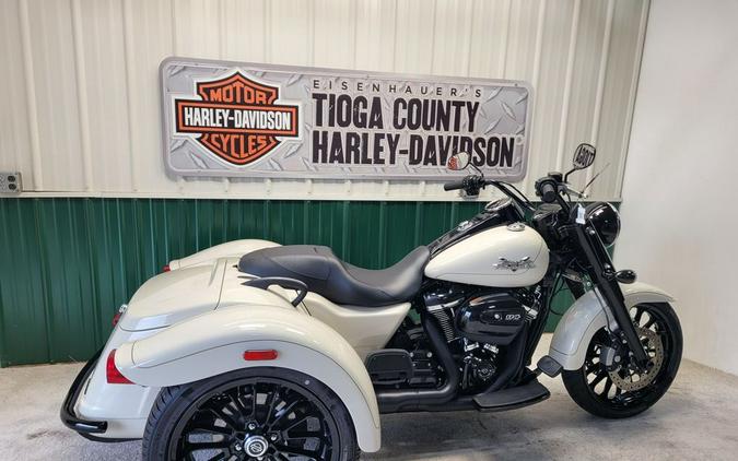 2023 Harley-Davidson® FLRT - Freewheeler®