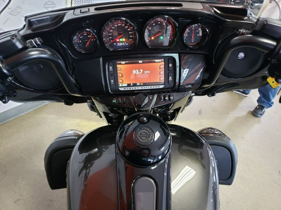 2018 Harley-Davidson® FLHTKSE - CVO™ Limited