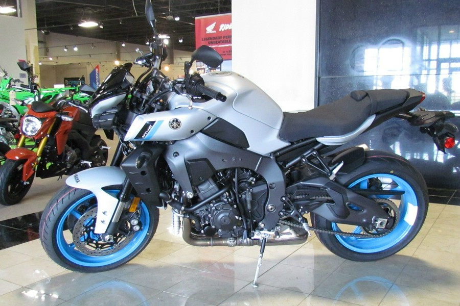 2025 Yamaha MT-10