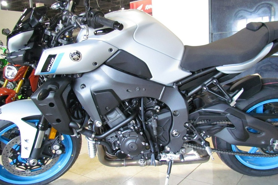 2025 Yamaha MT-10