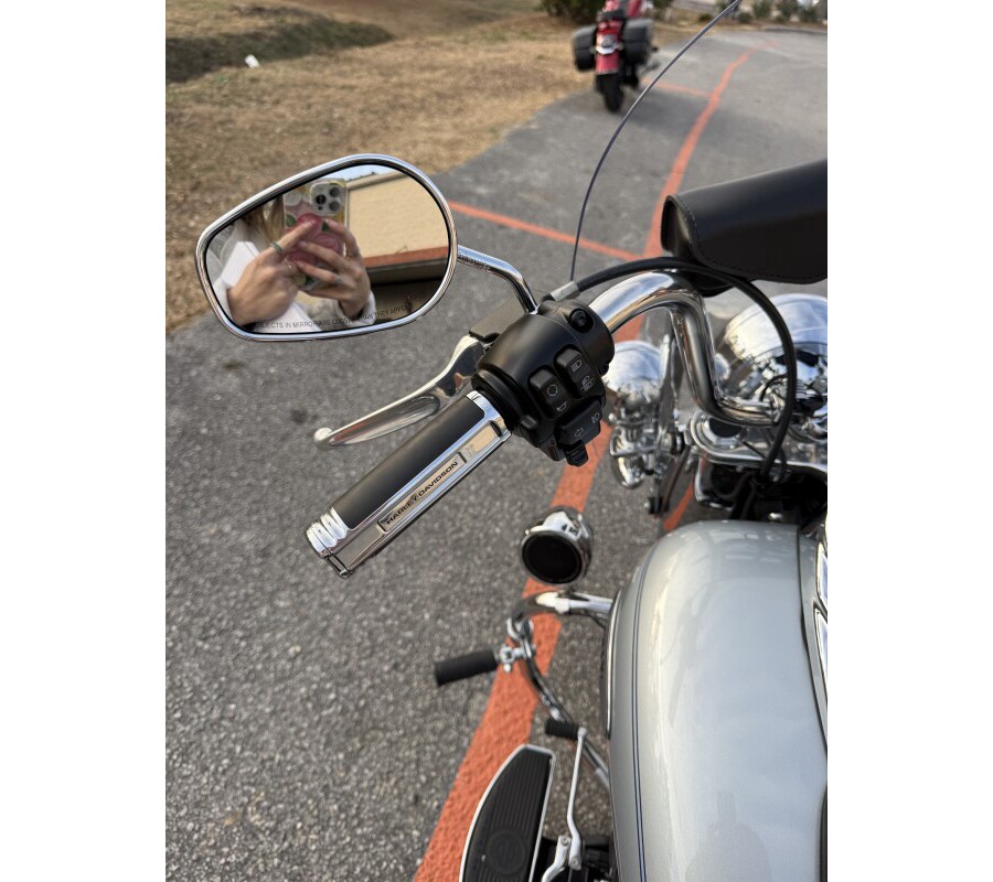 2023 Harley-Davidson® FLHCS Heritage Classic