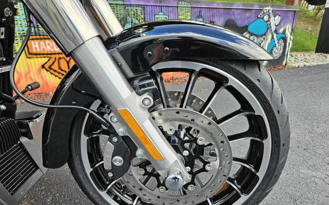 2024 Harley-Davidson® FLHXT-Street Glide 3