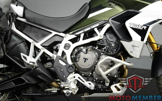 2020 Triumph Tiger 900 Rally Matte Khaki Green