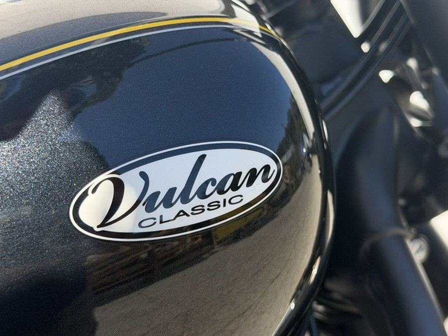 2023 Kawasaki Vulcan 900 Classic