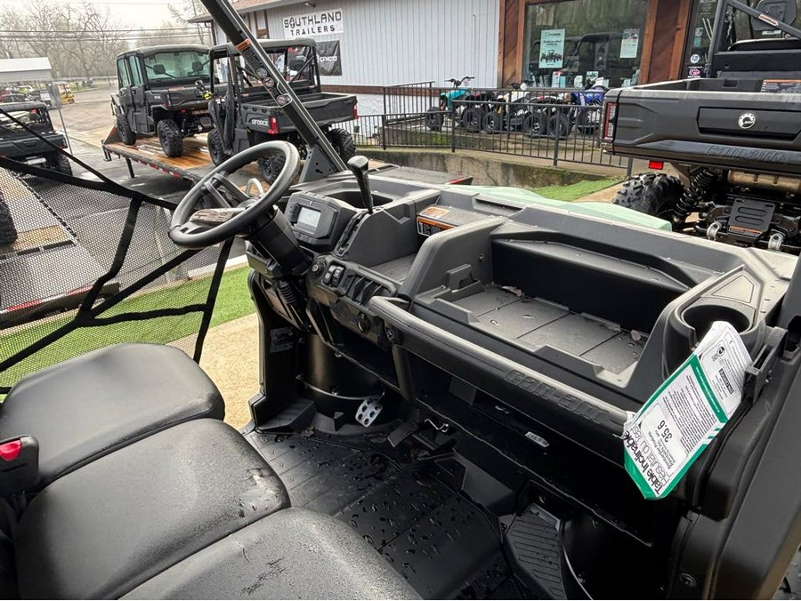 2026 Can-Am DEFENDER DPS HD7