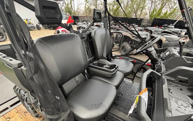 2026 Can-Am DEFENDER DPS HD9