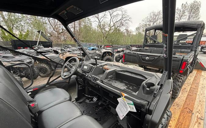 2026 Can-Am DEFENDER DPS HD9