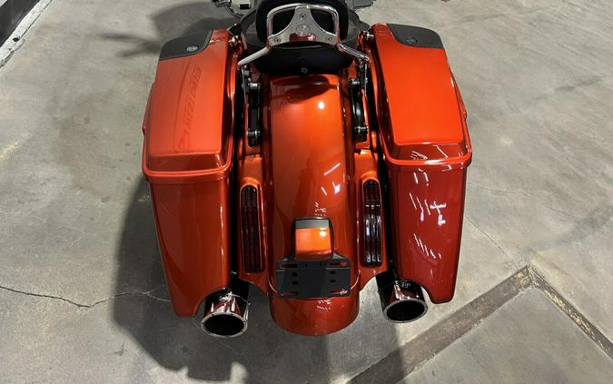 2018 Harley-Davidson® CVO™ Road Glide® Orange Lava & Dark Alloy FLTRXTSE