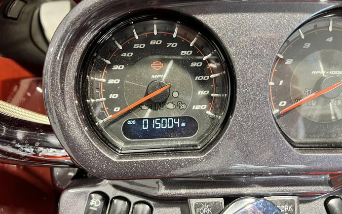 2018 Harley-Davidson® CVO™ Road Glide® Orange Lava & Dark Alloy FLTRXTSE