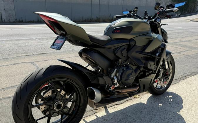 2024 Ducati Streetfighter V2