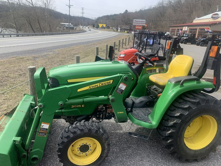 2017 John Deere 3025E