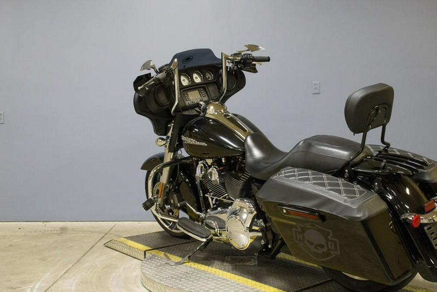 2014 Harley-Davidson® FLHX - Street Glide®